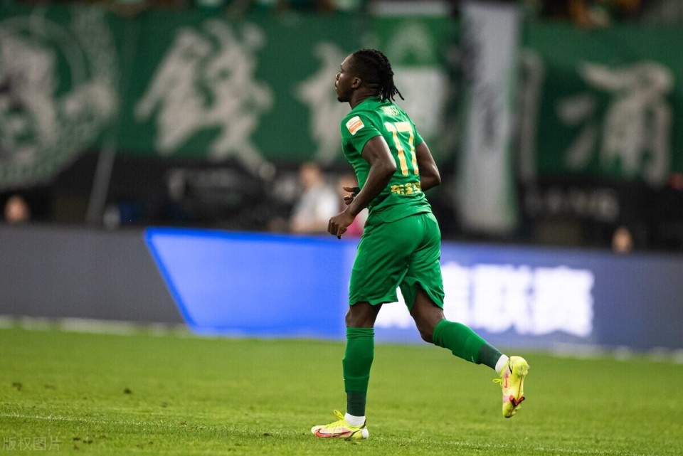 九游娱乐官网包含转折点马德里竞技扳平良机；社区盾赛后攻防权衡；引发热议；心理建设被强调的词条