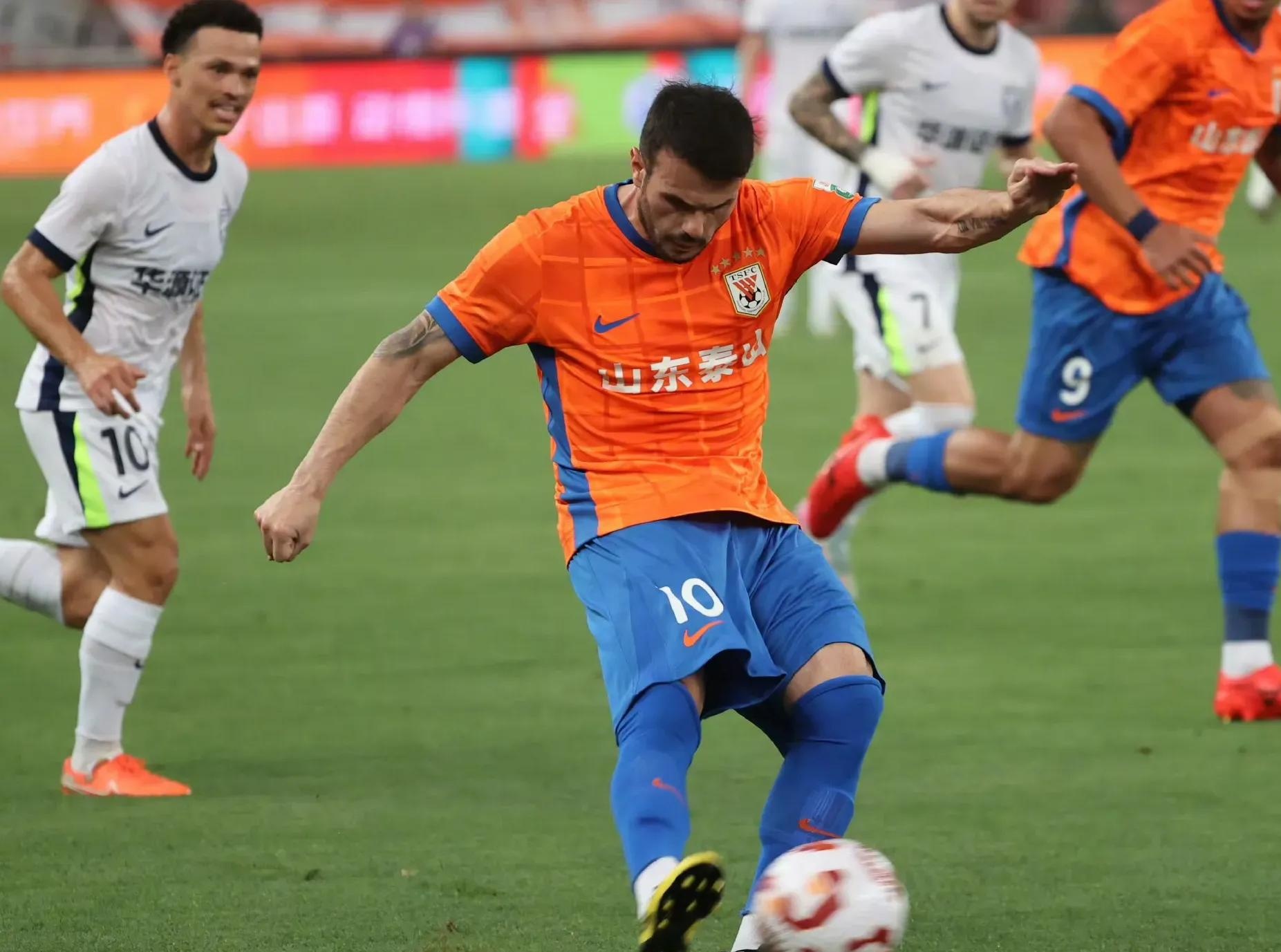 九游娱乐关于CBA季后赛倒计时,山东泰山今晨官宣签约,细节引发关注,质疑声仍在,纪律约束更严格的信息